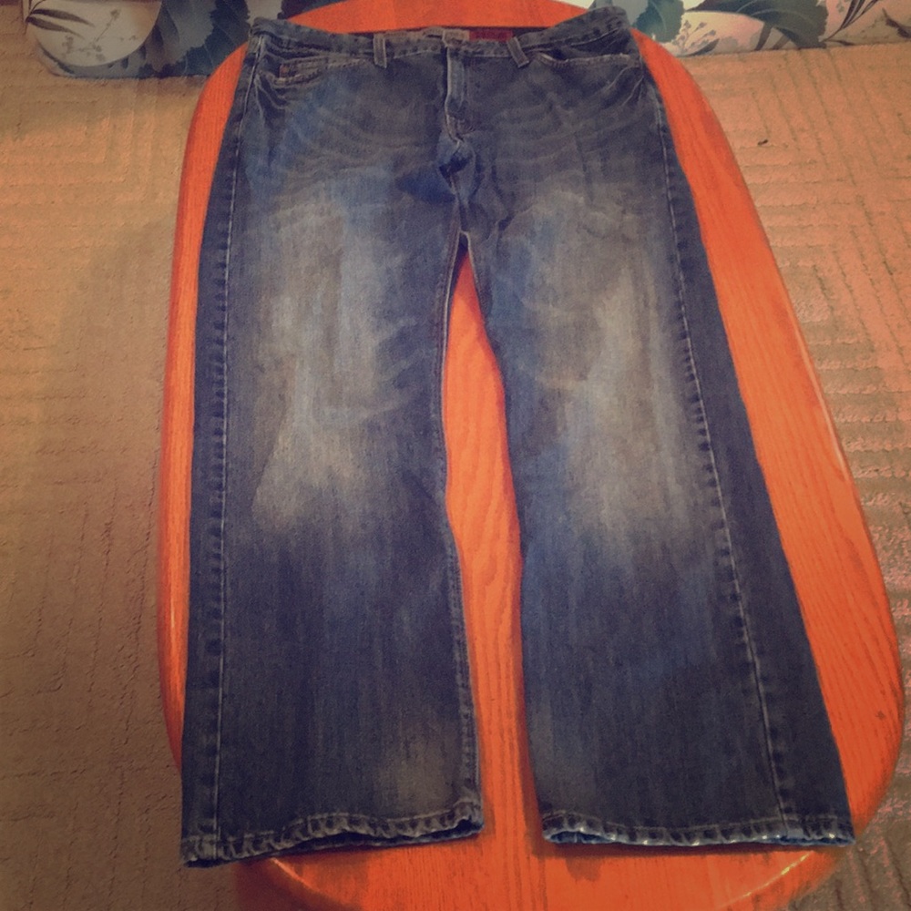 Signature Levi Strauss Authentic’s slim straight